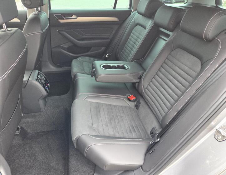 Volkswagen Passat 10