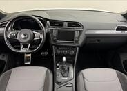 Volkswagen Tiguan 7