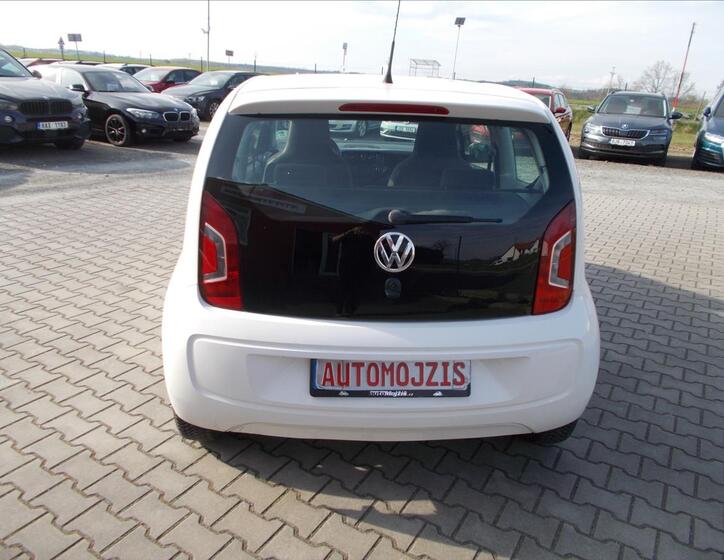 Volkswagen up! 8