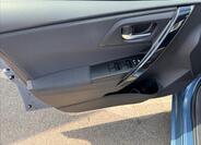 Toyota Auris 19