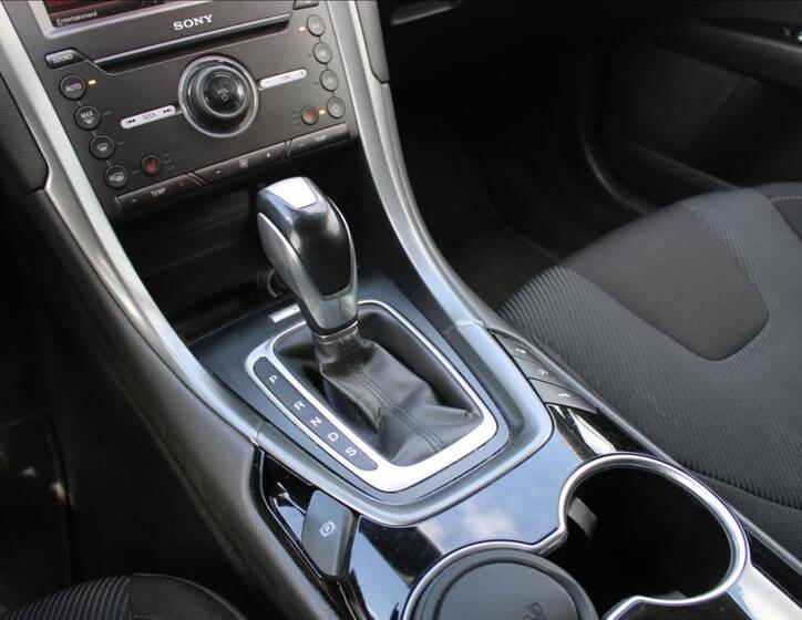 Ford Mondeo 26
