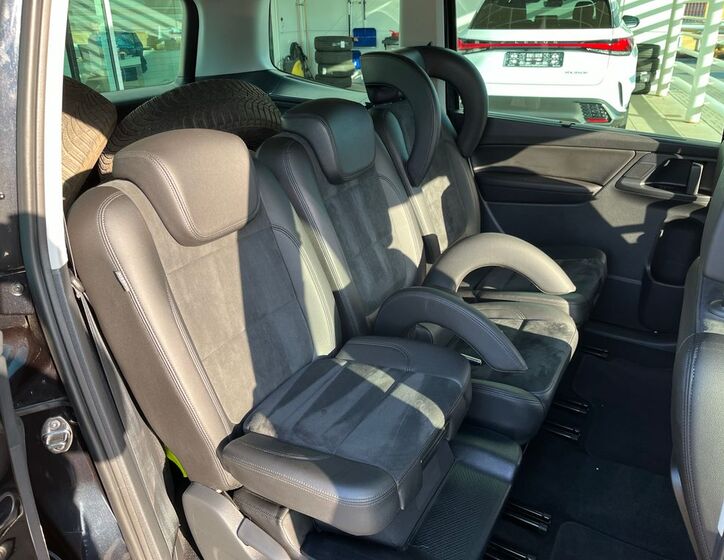 Volkswagen Sharan 16