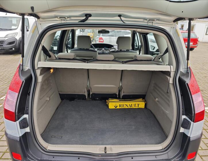 Renault Scénic 12