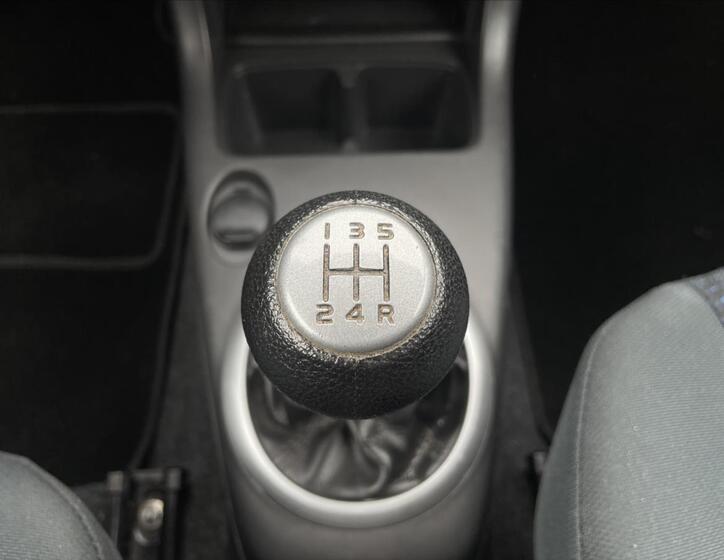 Suzuki Swift 17