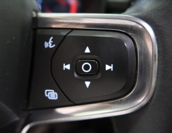 Volvo XC40 15