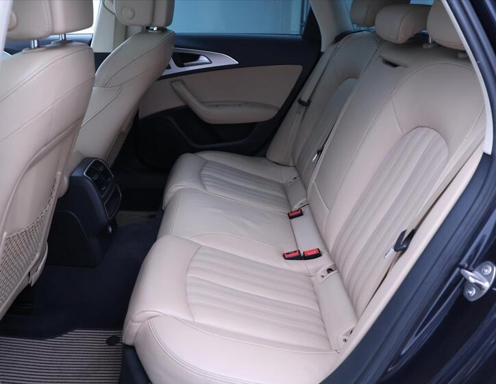 Audi A6 Allroad 14