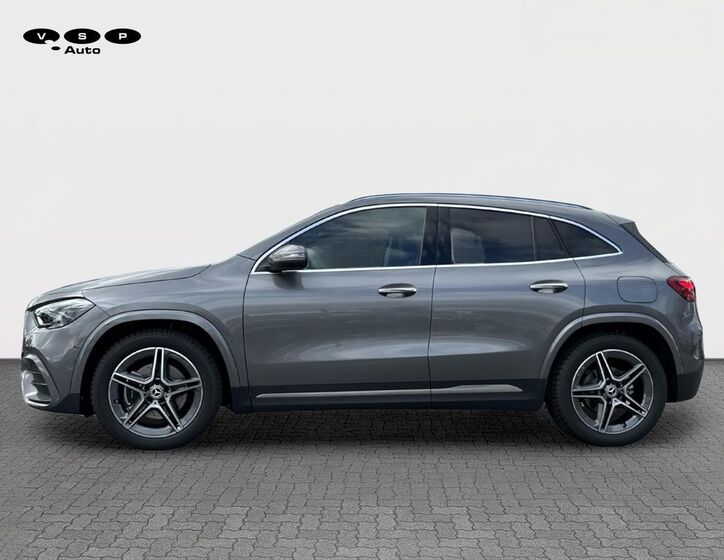 Mercedes-Benz GLA 2