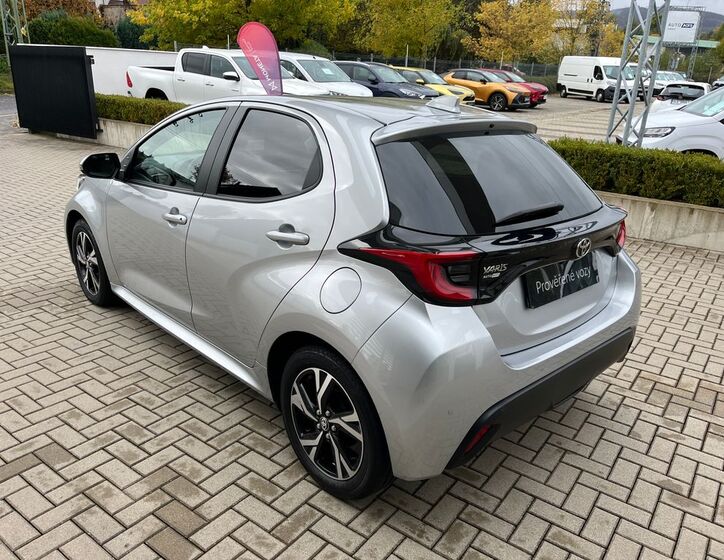 Toyota Yaris 4