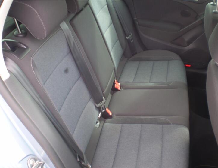 Volkswagen Golf 12