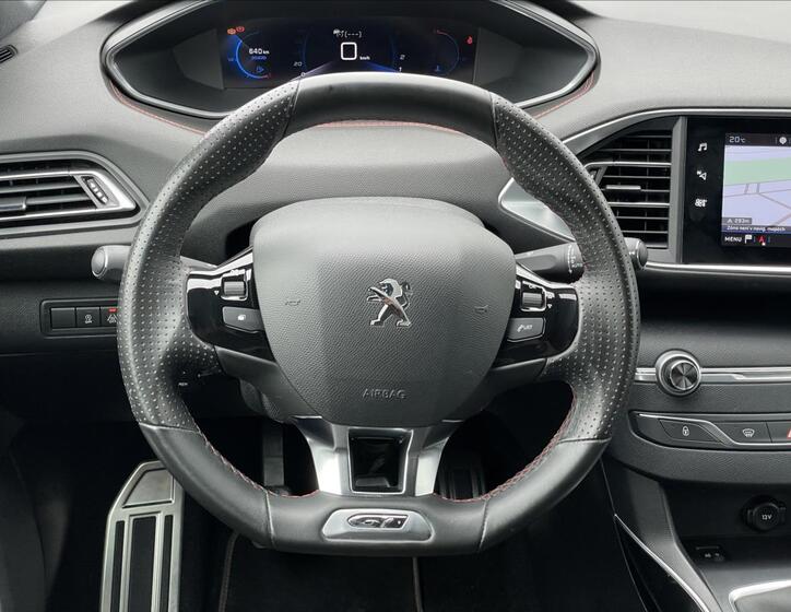 Peugeot 308 8
