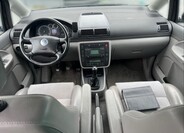 Volkswagen Sharan 9