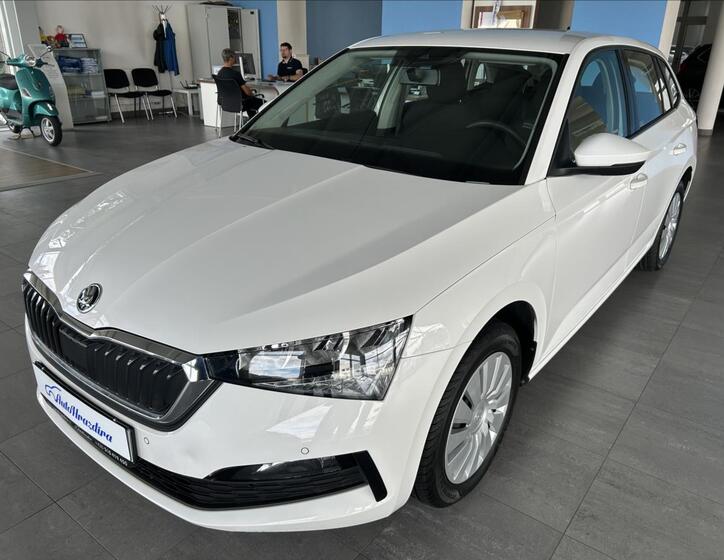 Škoda Scala 3