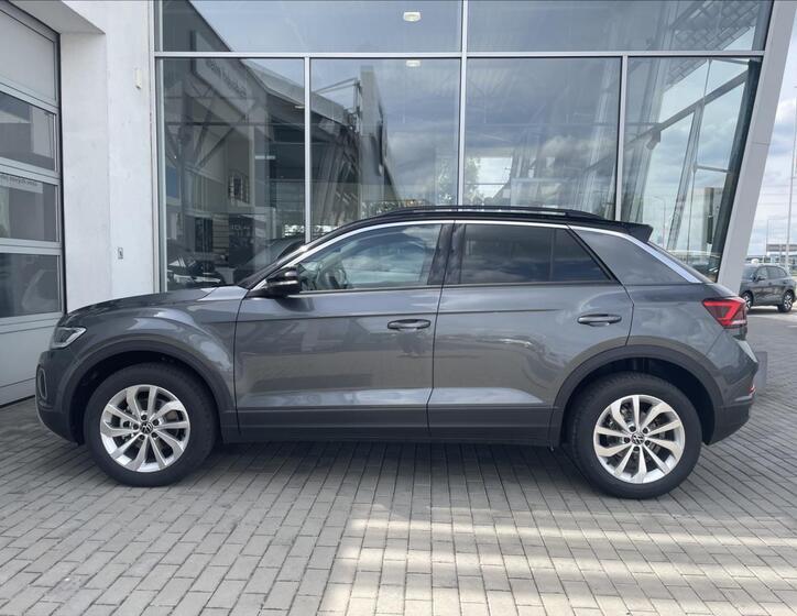 Volkswagen T-Roc 10