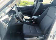 Toyota Hilux 12