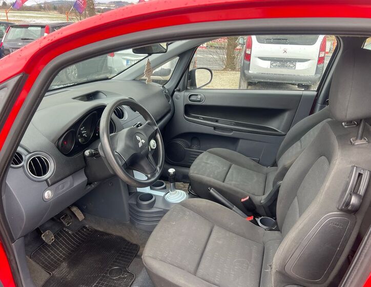 Mitsubishi Colt 6