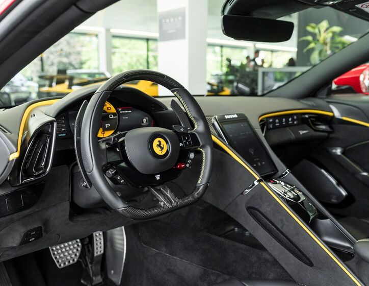 Ferrari Roma 5