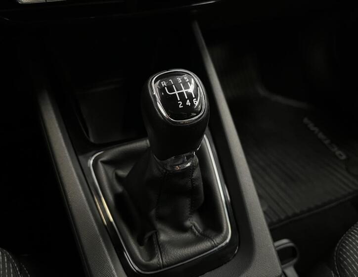 Škoda Octavia 14