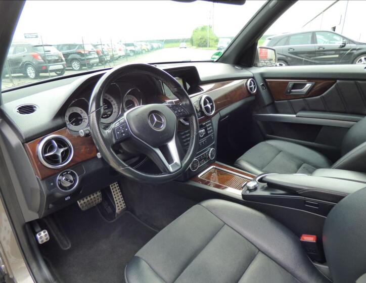 Mercedes-Benz GLK 11