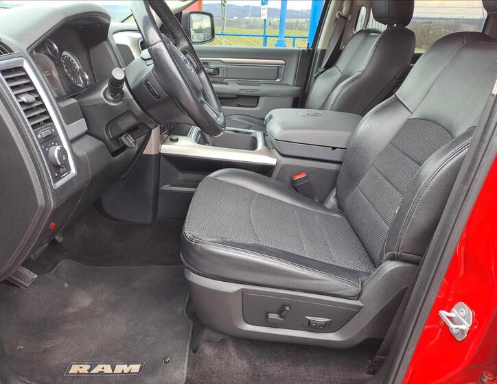 Dodge RAM 1500 5