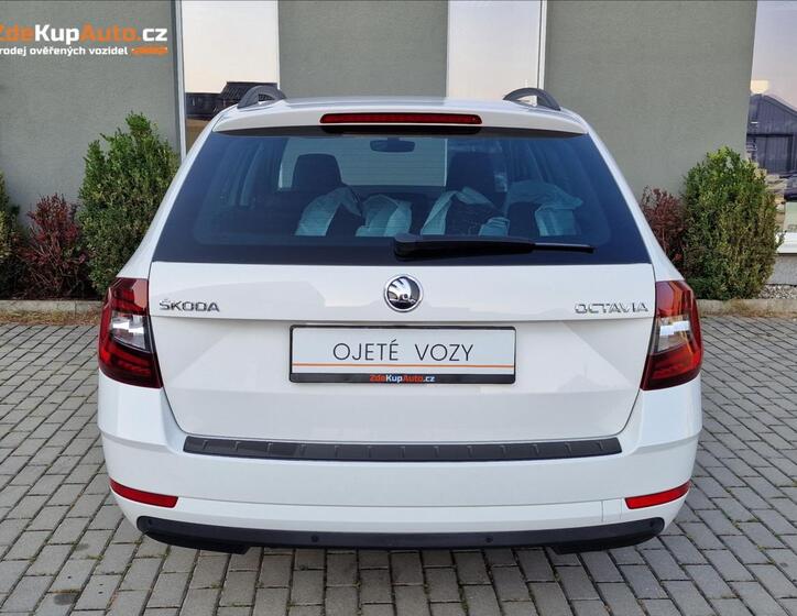 Škoda Octavia 9