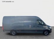 Mercedes-Benz Sprinter 4