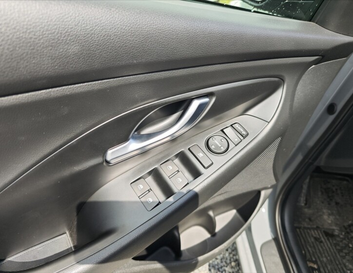 Hyundai i30 10
