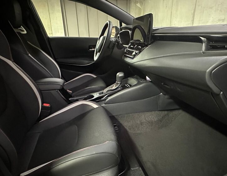 Toyota Corolla 13