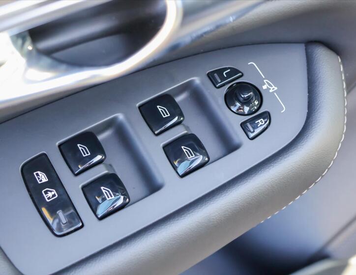 Volvo XC90 20
