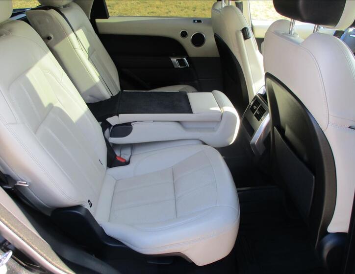 Land Rover Range Rover Sport 11