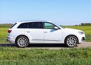 Audi Q7 8