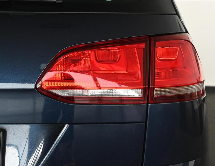 Volkswagen Golf 32