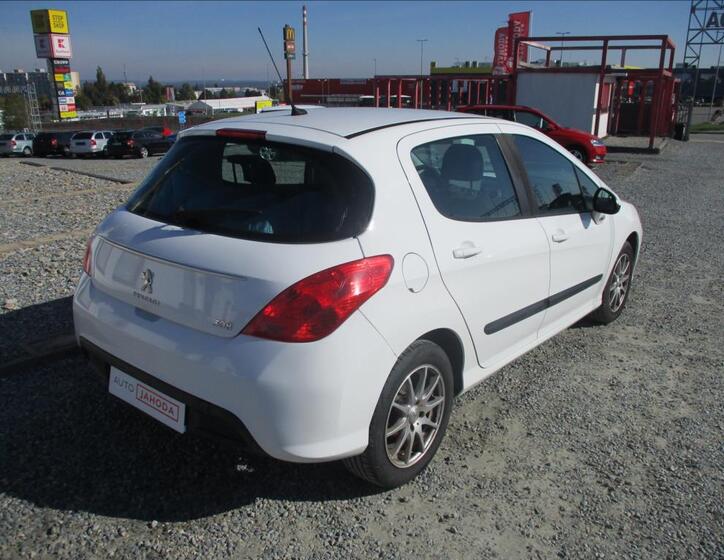 Peugeot 308 8