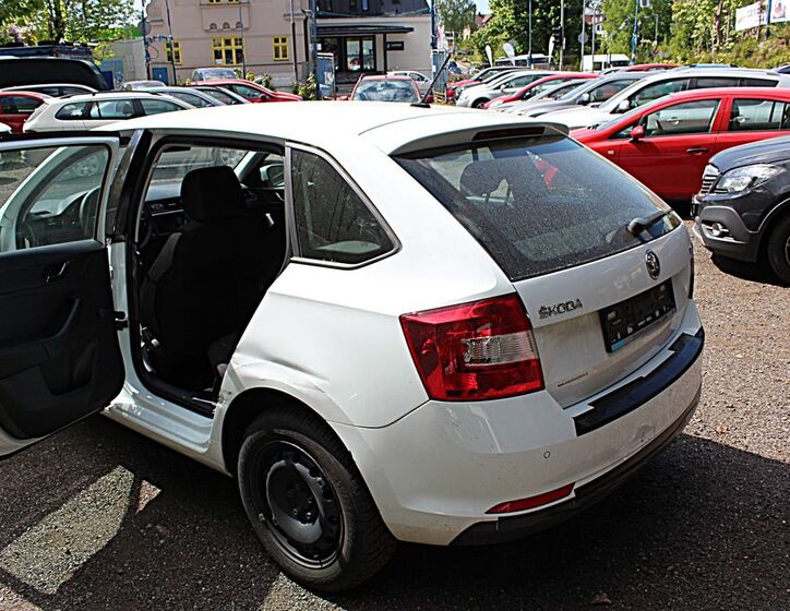 Škoda Rapid 15