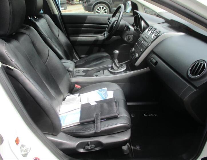 Mazda CX-7 13