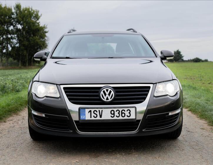 Volkswagen Passat 1