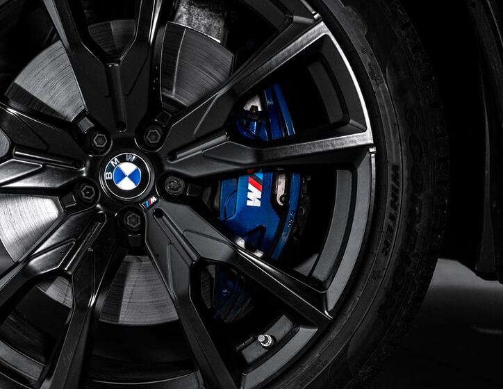BMW X7 12