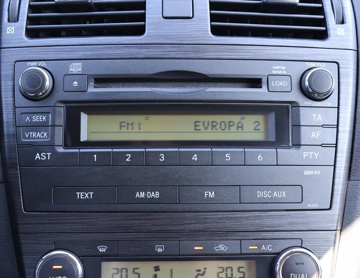 Toyota Avensis 21