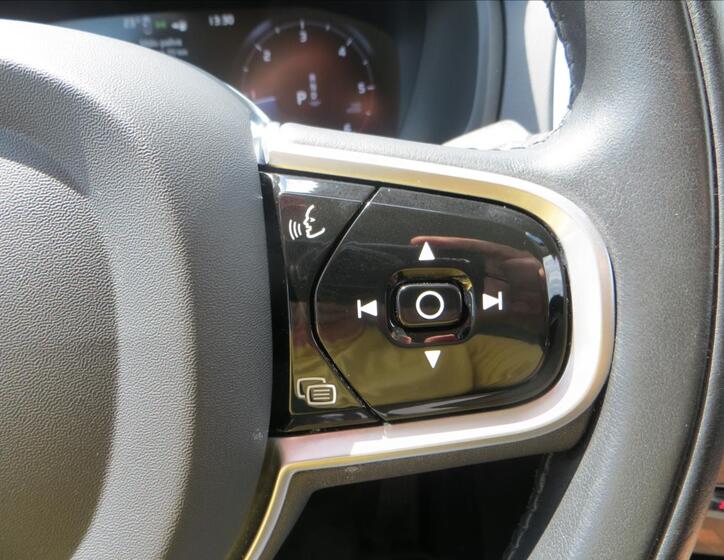 Volvo XC90 21