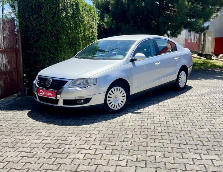 Volkswagen Passat 1