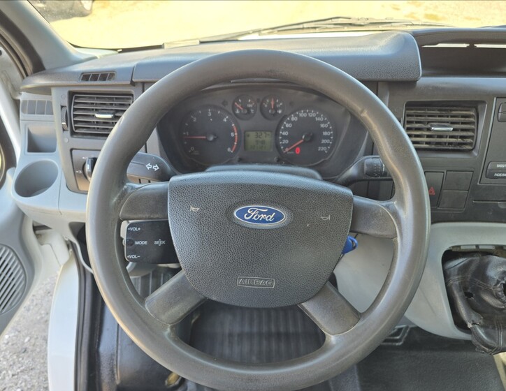 Ford Transit 14