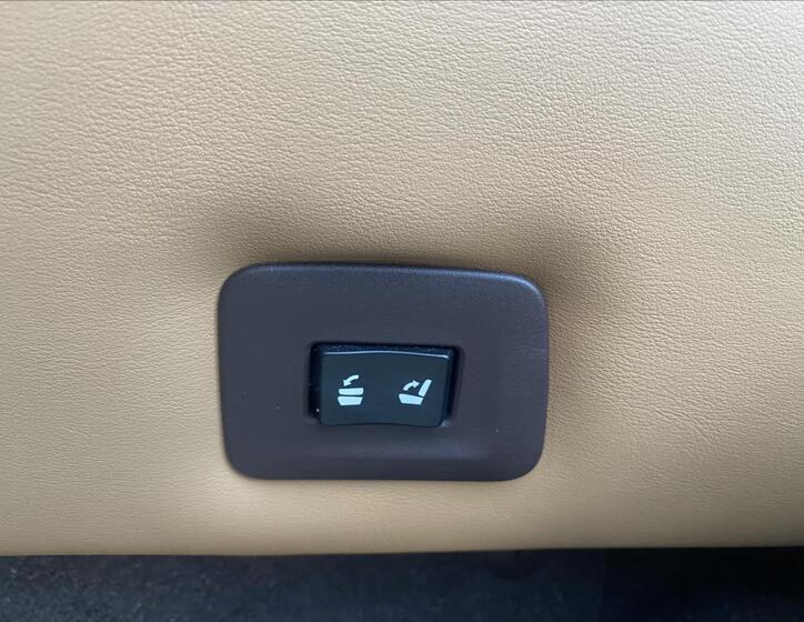Lexus RX 43