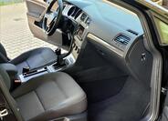 Volkswagen Golf 23
