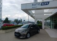 Toyota Yaris 1