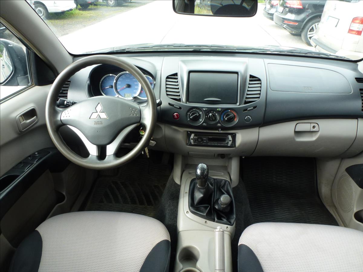 Mitsubishi L200