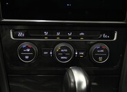 Volkswagen e-Golf 16