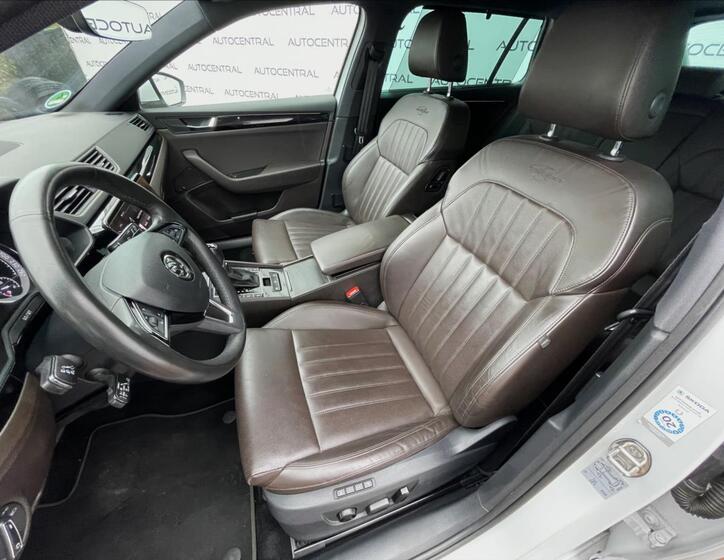 Škoda Superb 11