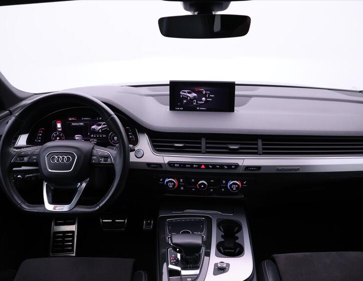 Audi Q7 37