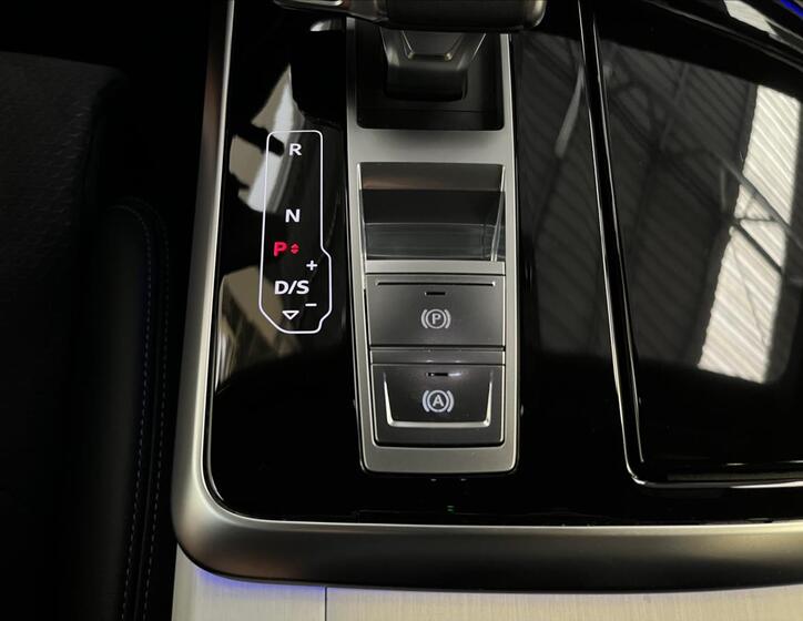 Audi Q7 18