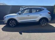 MG ZS 10