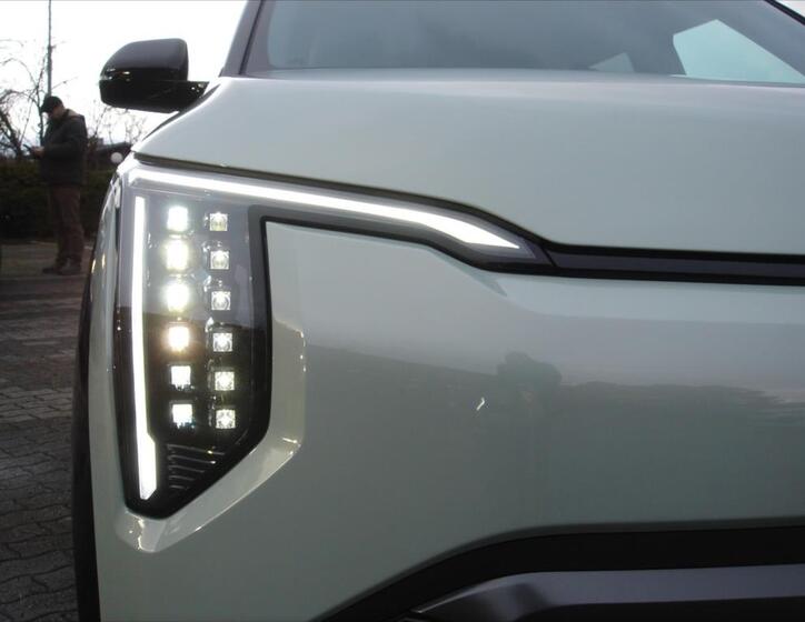 KIA EV3 18